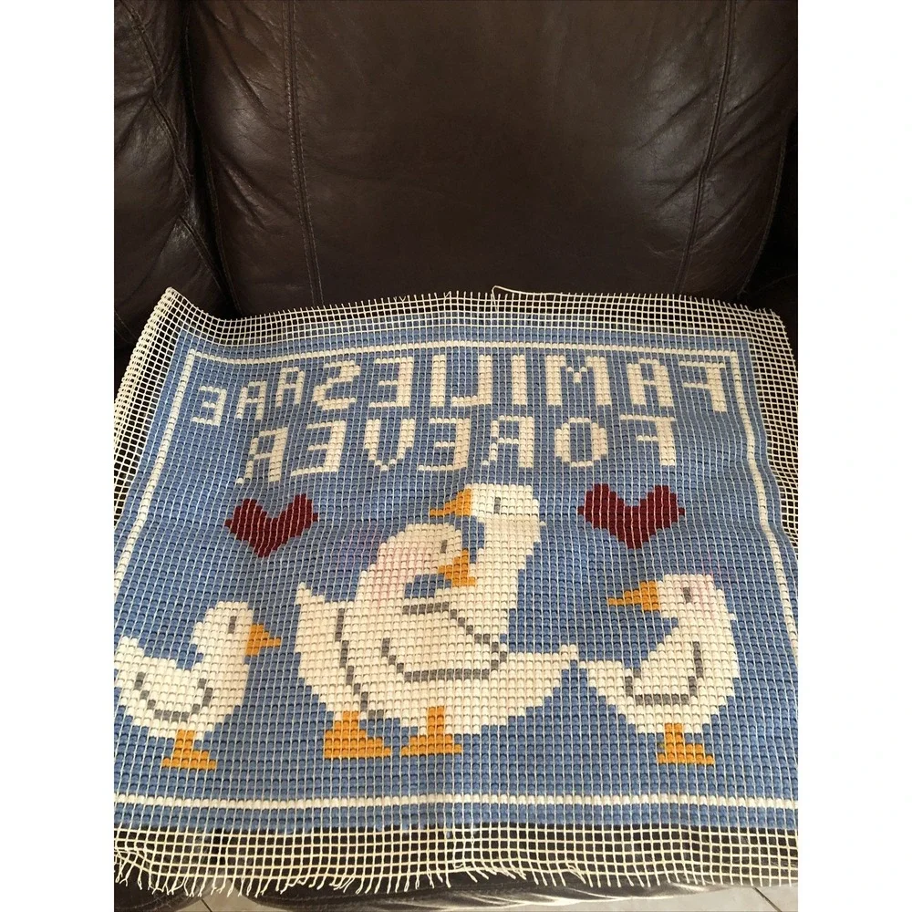 Vtg Latch Hook Families are ForeverNational Yarn Craft 20